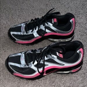 Nike Reax Women's Black, Silver, and Pink Sneakers